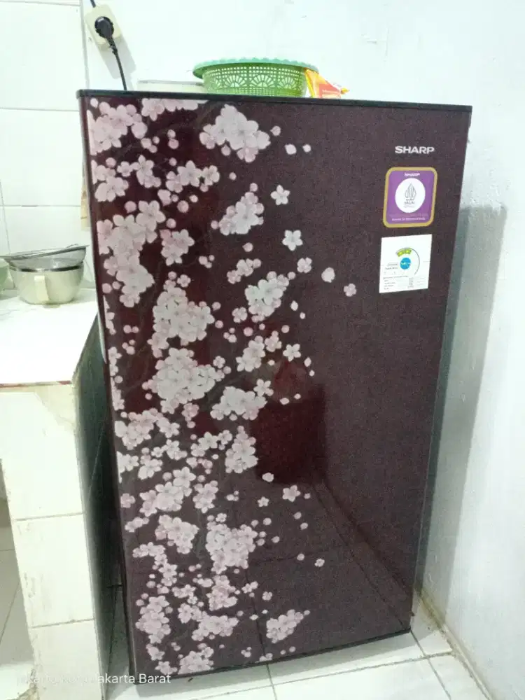 Kulkas Sharp seken