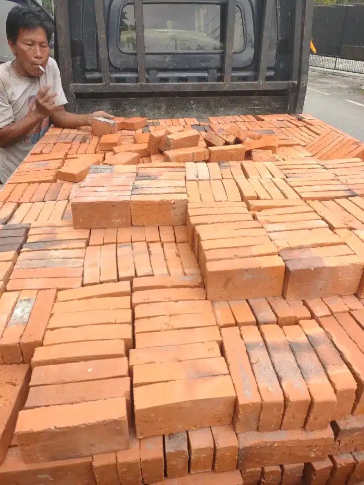Batu bata merah press