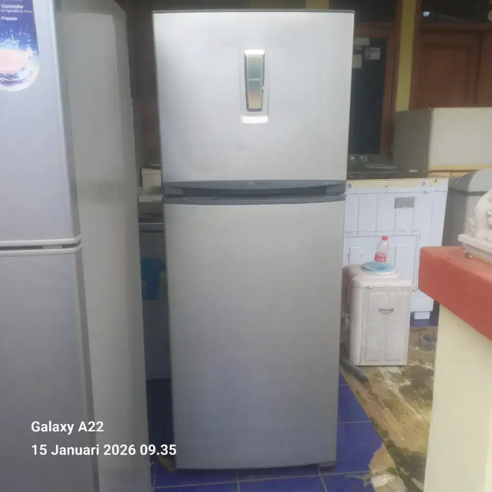 Jual kulkas 2pintu toshiba flasma
