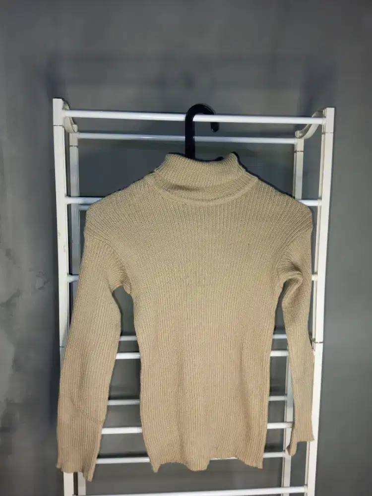 PRELOVED RAJUT HALUS