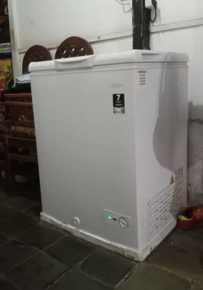 Freezer Aqua (Kotak Pendingin)