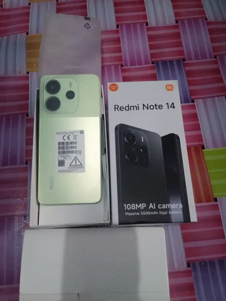 Redmi not 14 ram 8/128 sidik jari di layar , fullset normal tgll pke