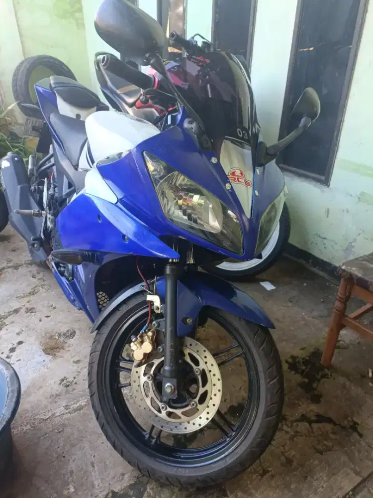 Yamaha R15 masih mulus minus pemakaian