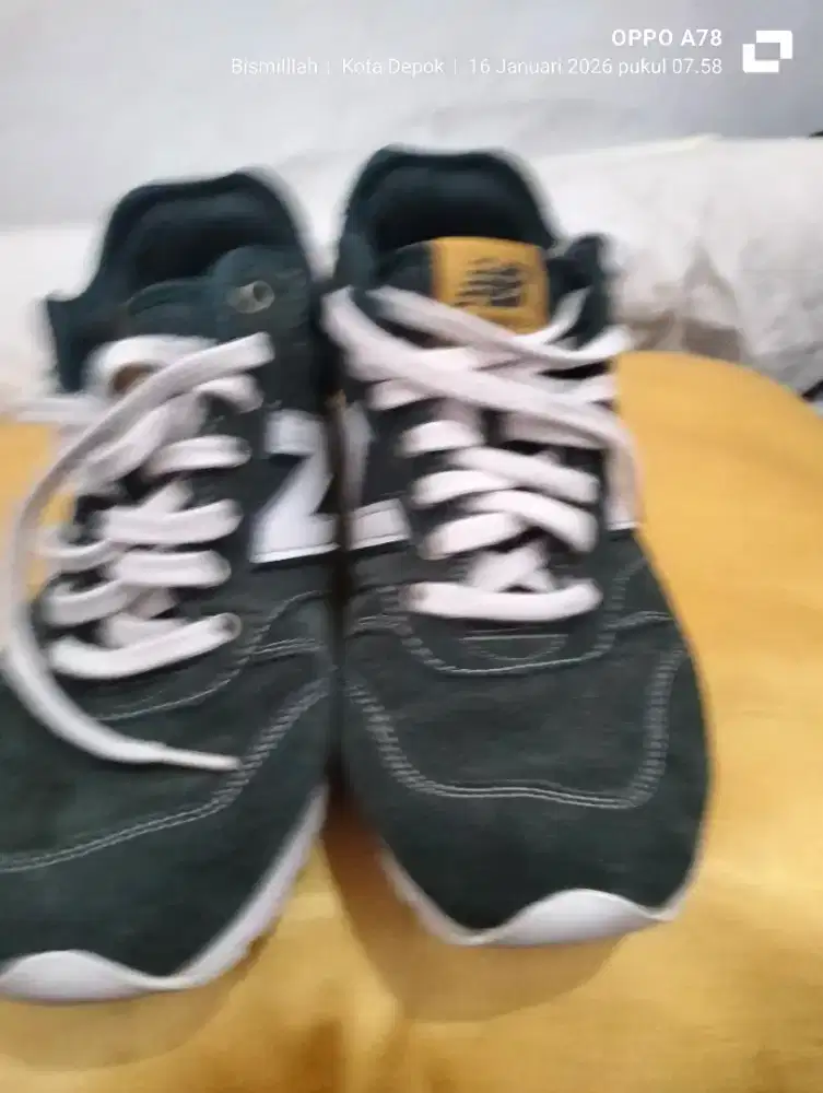 Dijual sepatu UK 42 harga nego