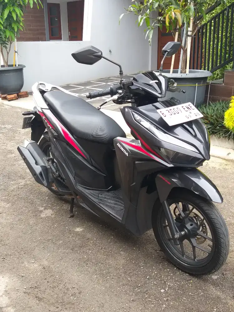 VARIO LED NEW 2018 125