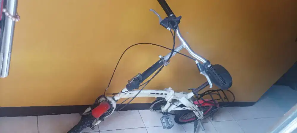 Di jual sepeda lipat EXOTIC 16