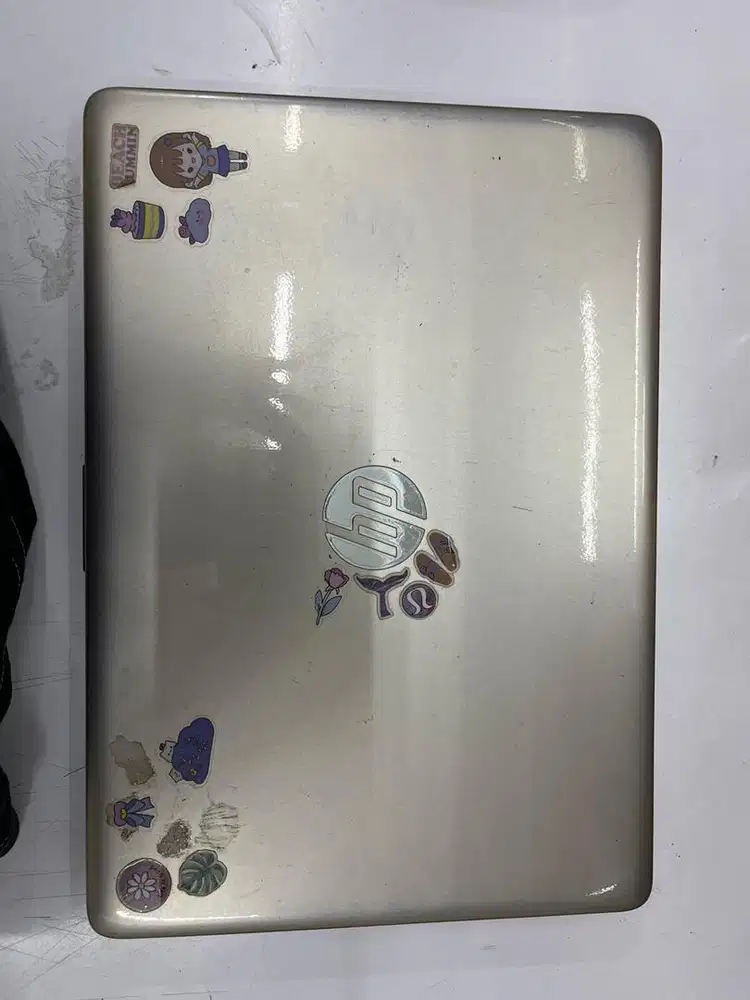 Jual cepat laptop HP Notebook - 14-ck0012tu