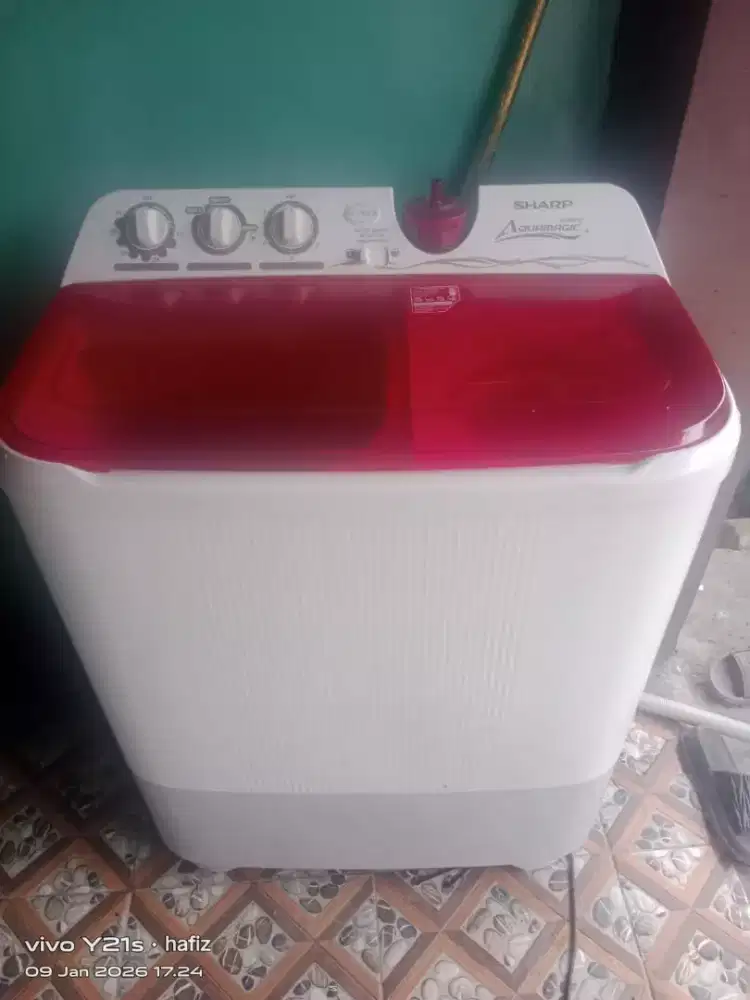 Mesin cuci 2 tabung merk Sharp jumbo 9kg bagus banget