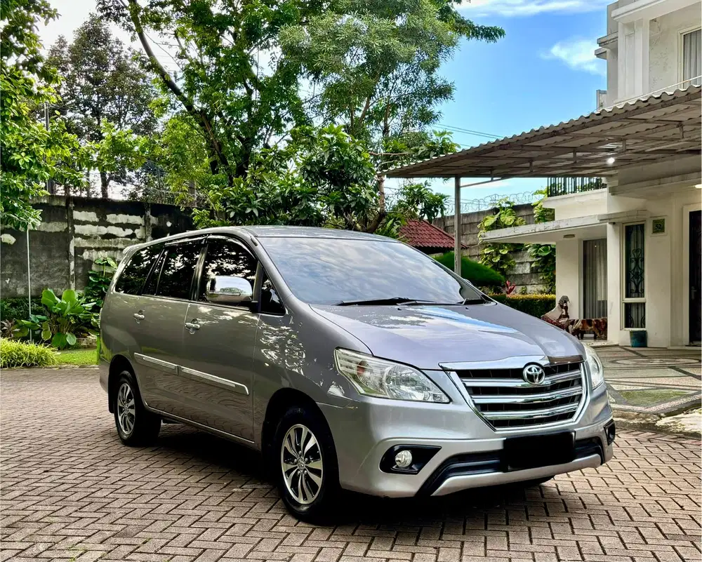 (CASH) TOYOTA KIJANG INNOVA 2015 MATIC