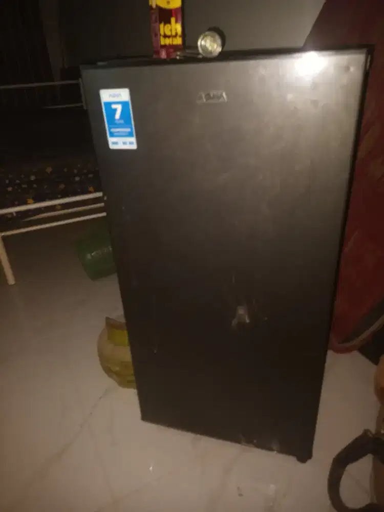 Kulkas Aqua 1 pintu