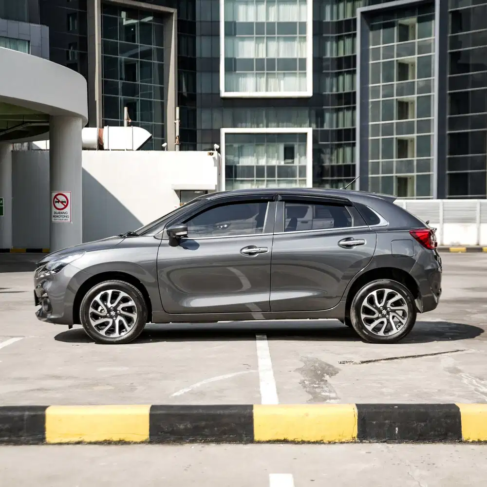 Suzuki Baleno 1.5 Hatchback 2023 Low Km