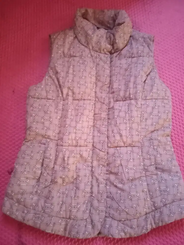 Jaket rompi pegunungan