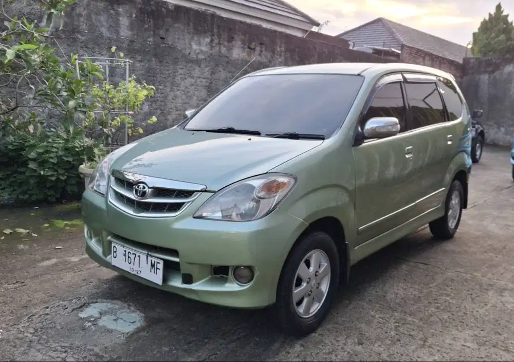 Avanza 1.3 G manual 2007 pajak pjg 10/26 terawat ban baru semua