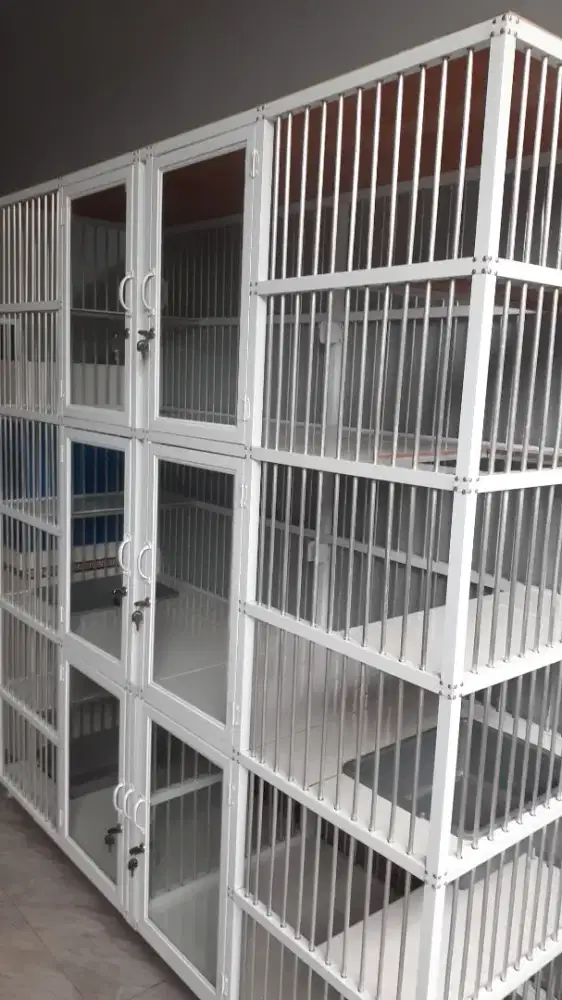 Kandang 6 pintu aluminium