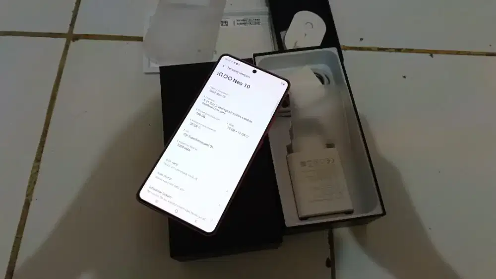 Iqoo neo 10 5G 12/256 Garansi Resmi