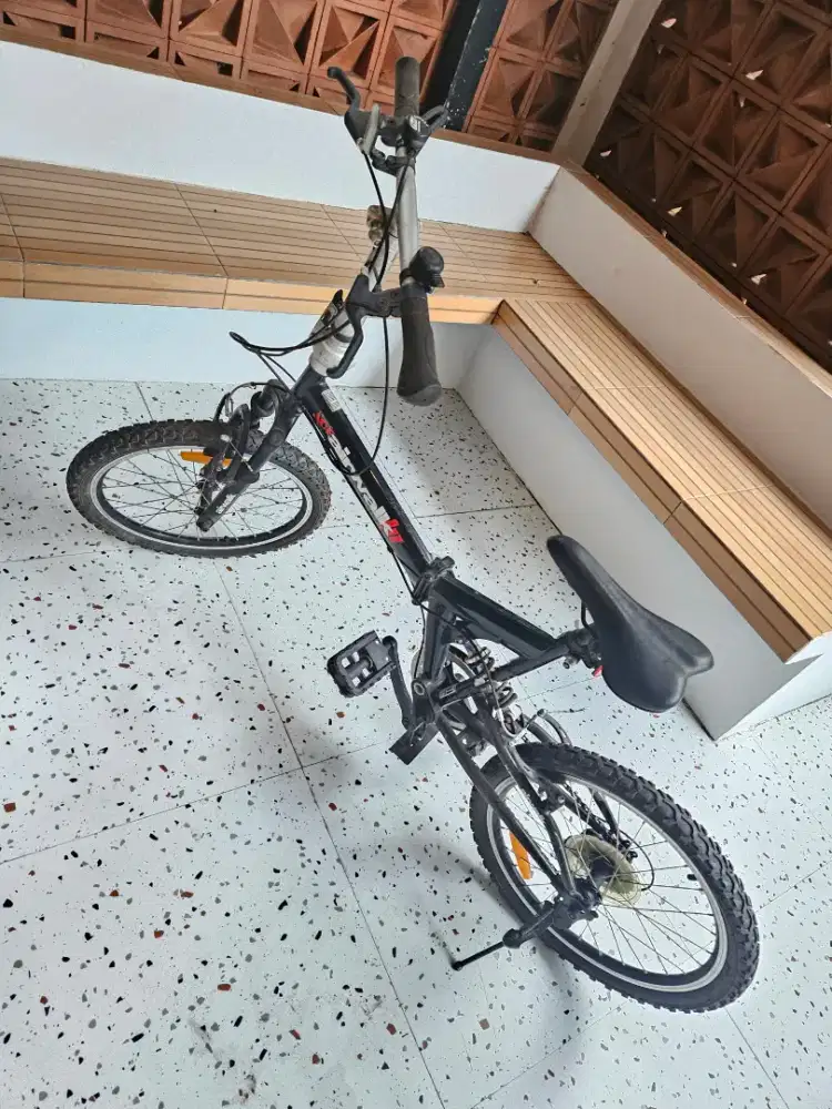 Sepeda Lipat ACE Hardware