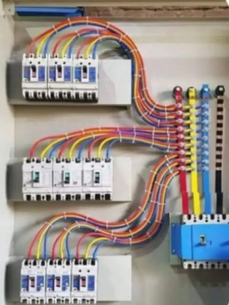 Tukang panel listrik panggilan