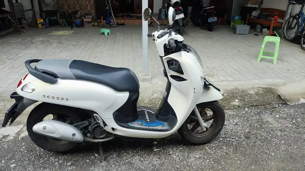 Scoopy 2025 Keyless Ori