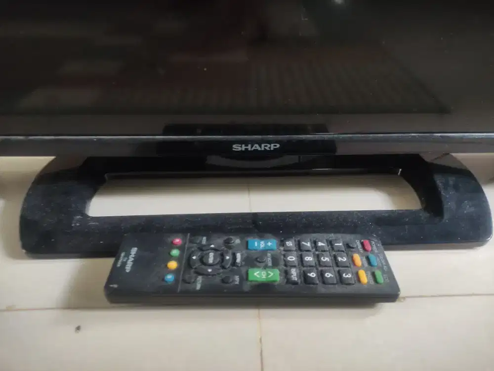 Sharp Aquos 32inch Analog