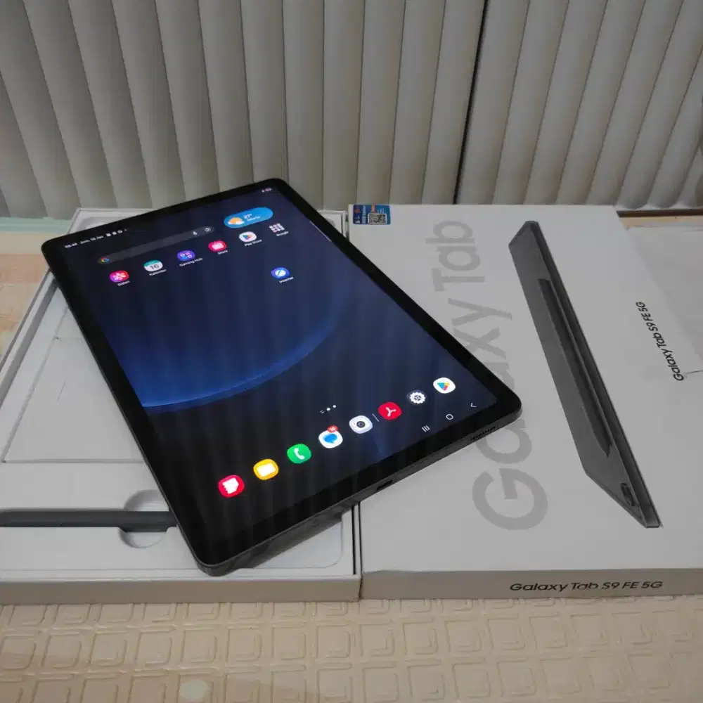 Samsung Tablet s9 Fe 5g 6/138 fullset likenew