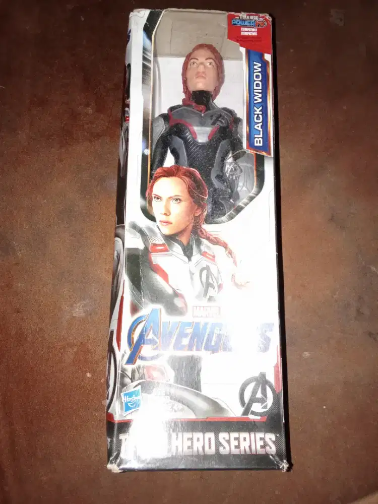 HASBRO MARVEL AVENGERS TITAN SERIES