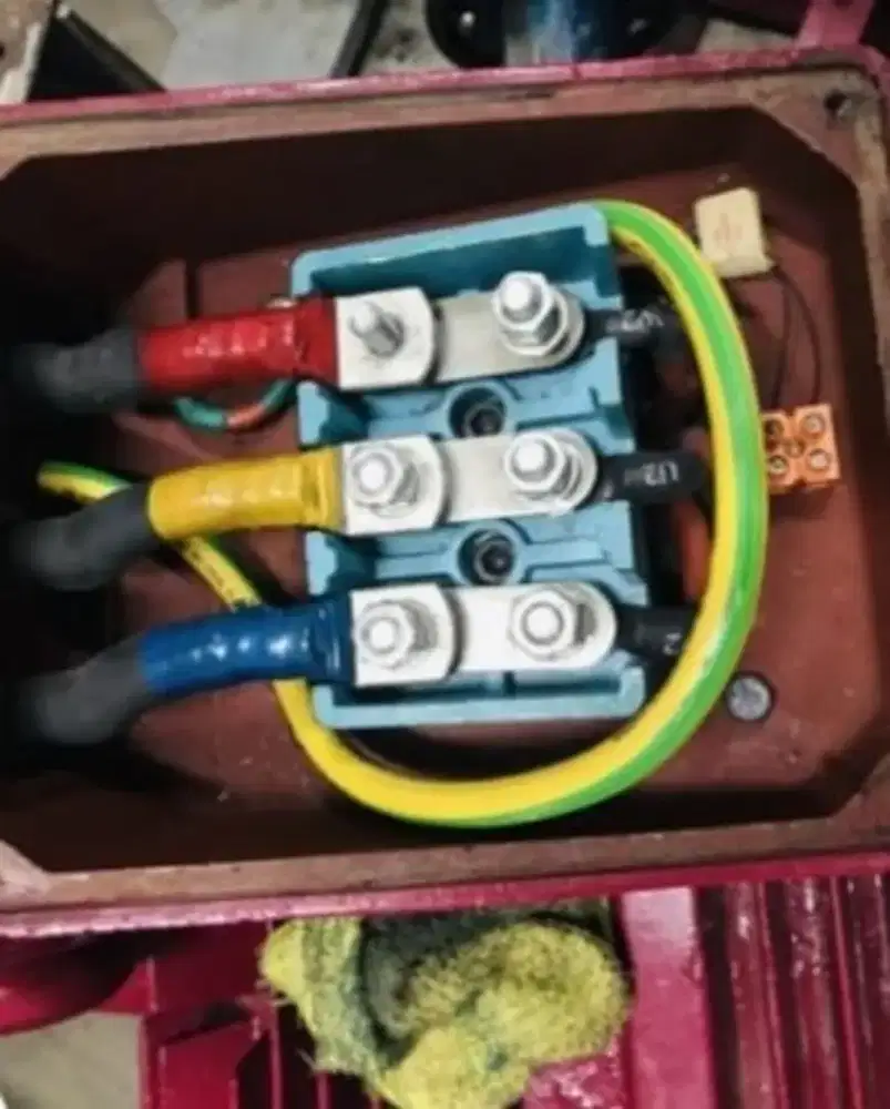 Tukang panel listrik panggilan