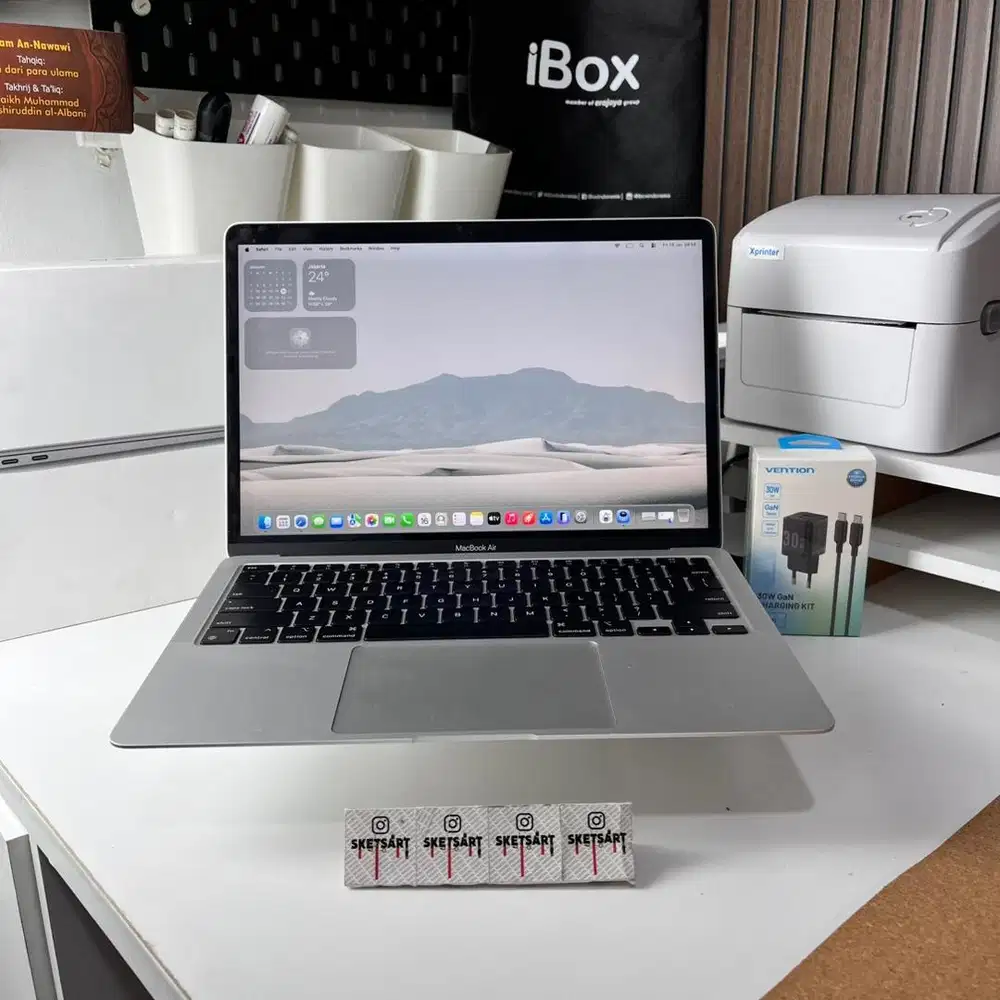 MacBook Air M1 Silver 8gb 256gb iBox Battery Health 88%