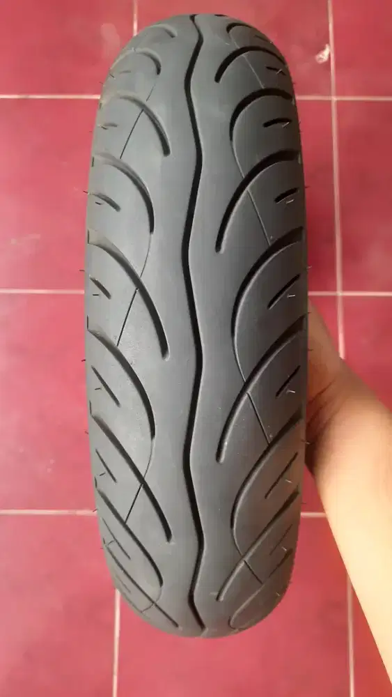 Jual ban belakang scoopy/beat street new 110/90 r12 baru tubles