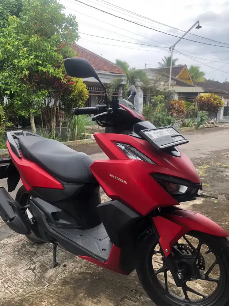 Vario 160 tahun 2022 surat lengkap, motor rumahan rawatan