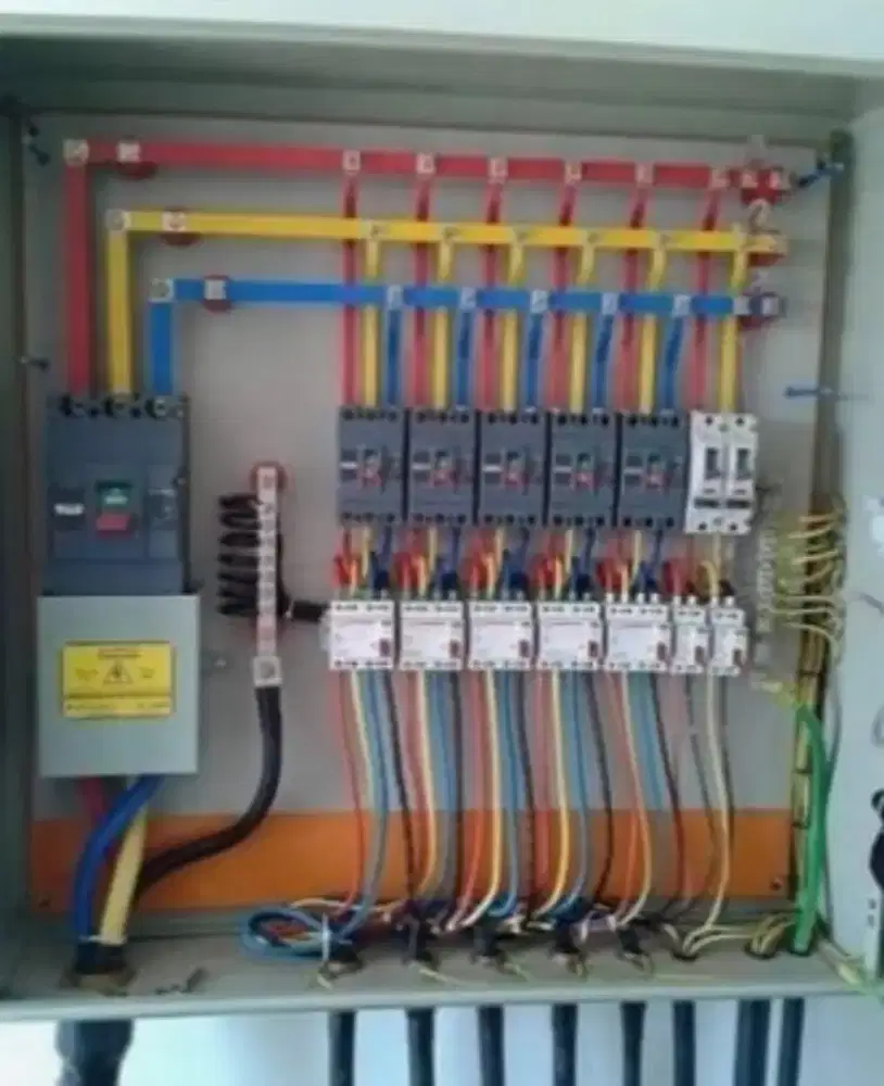 Tukang panel listrik panggilan