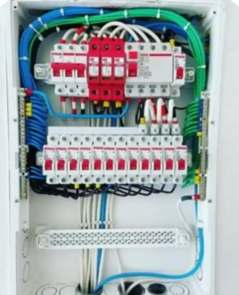 Tukang panel listrik panggilan