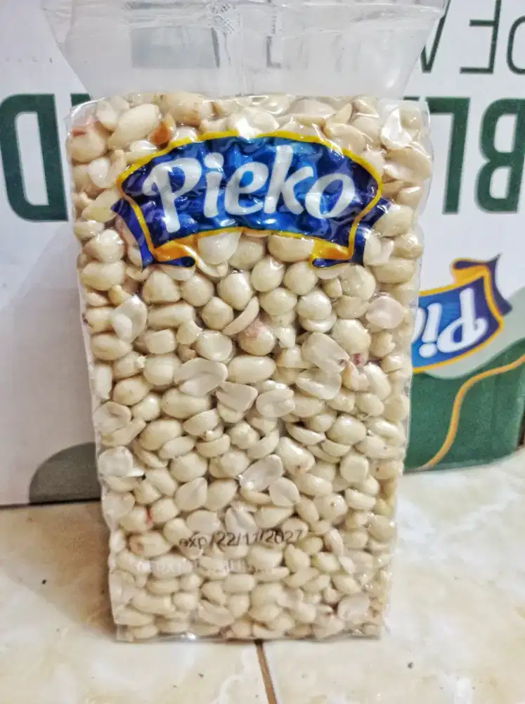 Kacang tanah kupas pieko 1kg