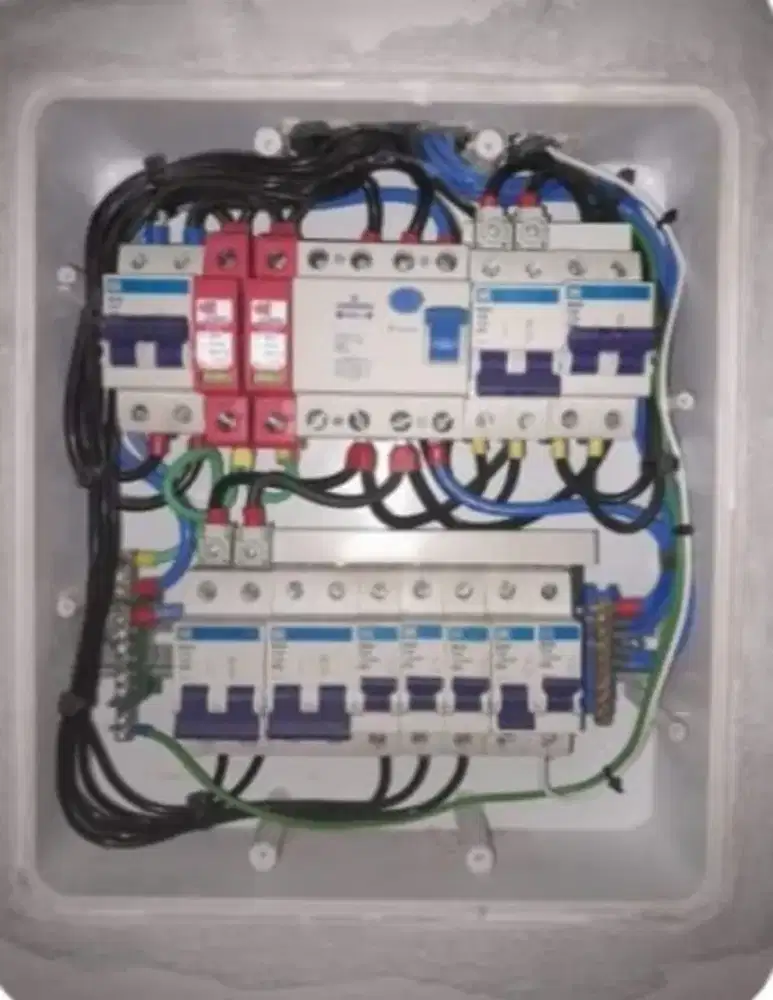 Tukang panel listrik panggilan