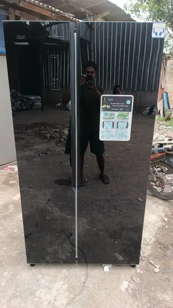 Kulkas side by side gea inverter