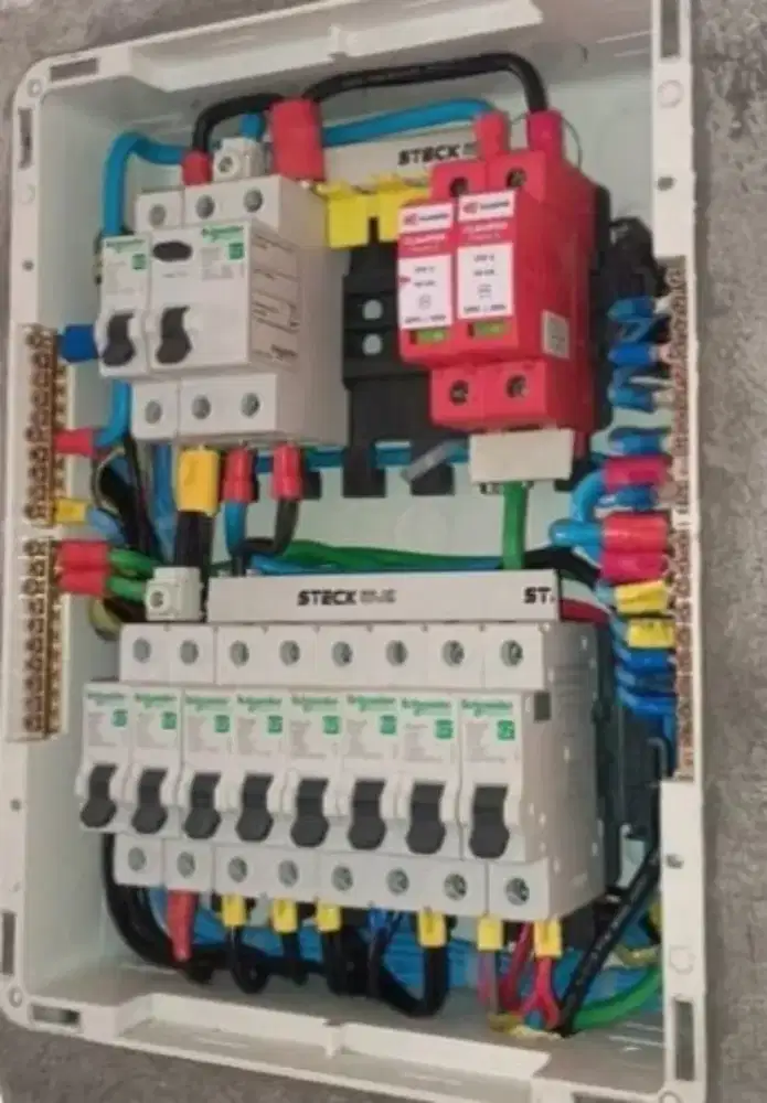 Tukang panel listrik panggilan