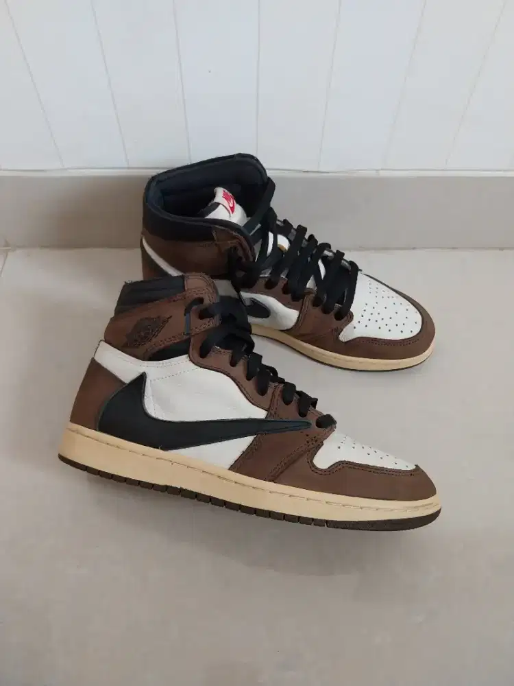 Nike Air Jordan 1 High Travis Scott