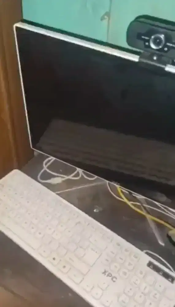 Dijual PC all in one dari XPC 19 inch 8/126 GB