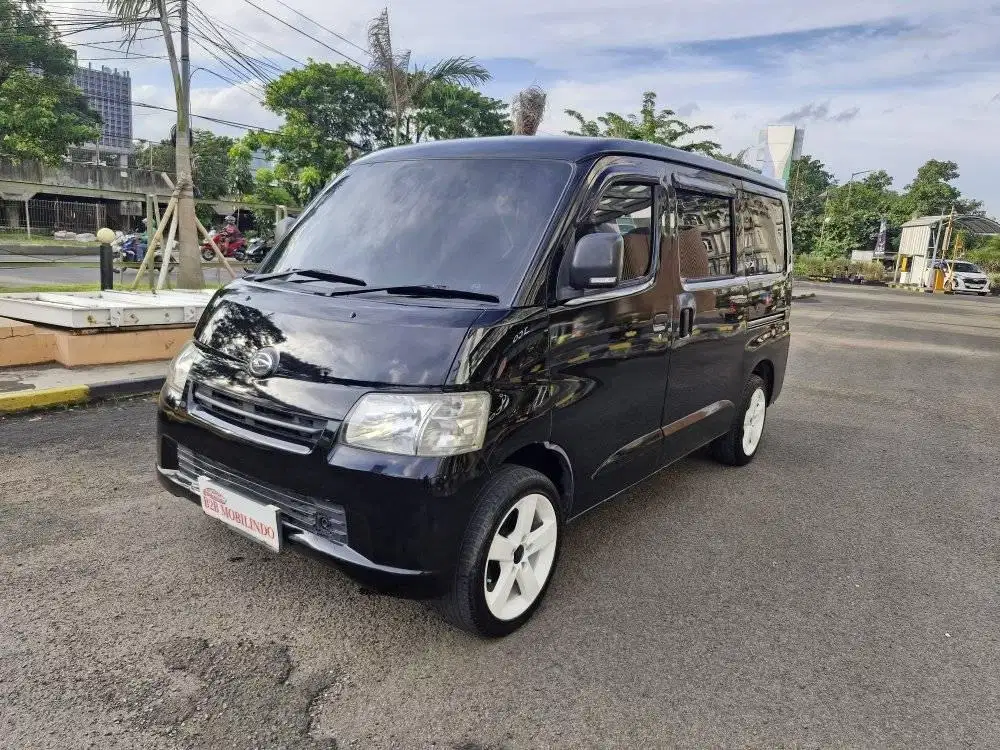 Daihatsu Granmax Minibus 2018