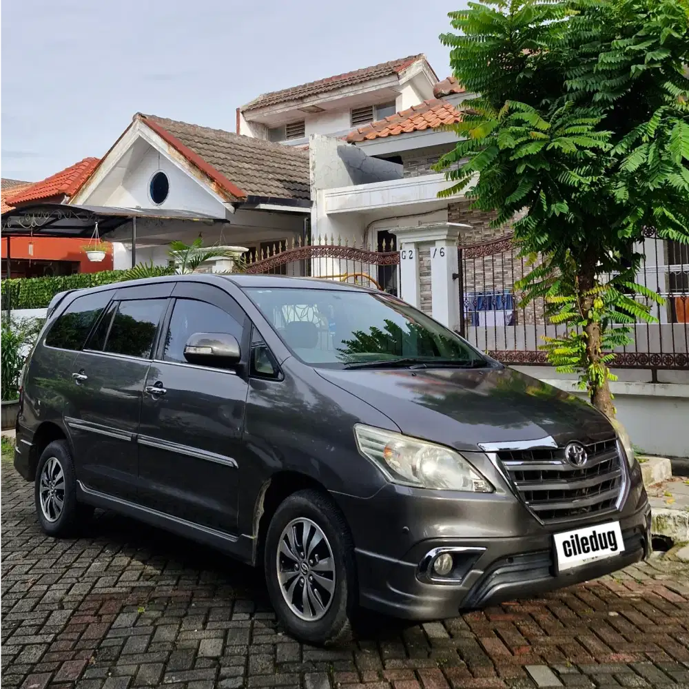Toyota Kijang Innova 2014 Bensin