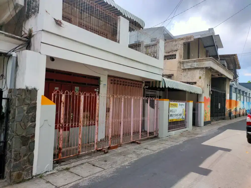 DIJUAL RUMAH , SEJUK & TAMAN LUAS DI BELAKANG