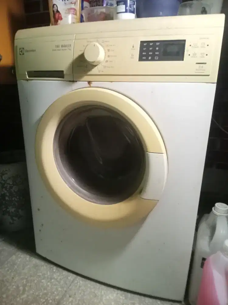Mesin cuci Electrolux Rusak modem