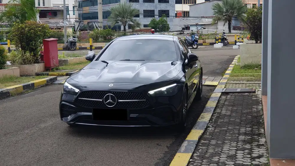Km 4 rb mercedes benz mercy cle300 amg line coupe 2024 hitam