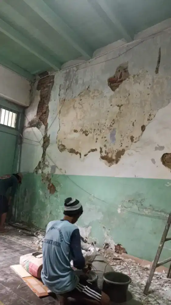 Di butuh kan buat buka kaki 5