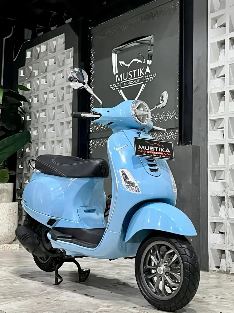 Low KM‼️Vespa LX 125 igets 2022. Odo 6rb. DANNY Mustika Motor Sulfat