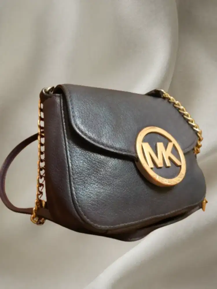 Preloved MK Mini crossbody bag in blue leather