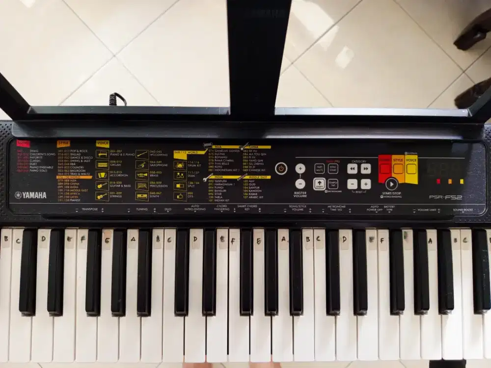 Keyboard Piano Yamaha Original PSR F52 (second)