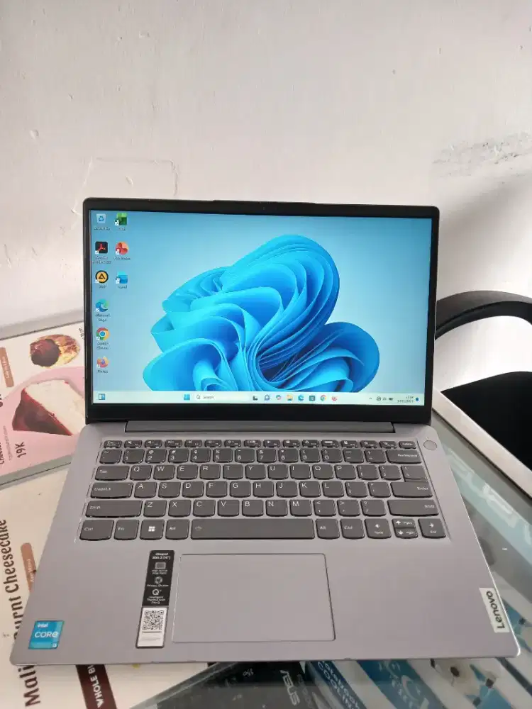 Laptop Lenovo Ideapad Slim 3 Core I3 Gen 11 Ram 8 Ssd 256
