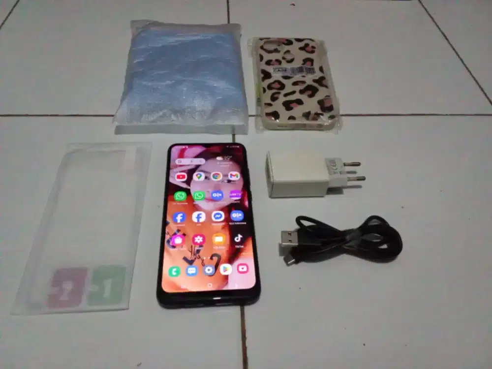 Samsung A02S ( 2023 )
Ram 8gb (4gb+4gb)
Rom 64gb
Blue Edition
Kel