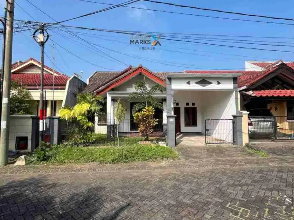 Dijual Rumah Terawat Row Jalan Lebar Di Araya Blimbing Malang