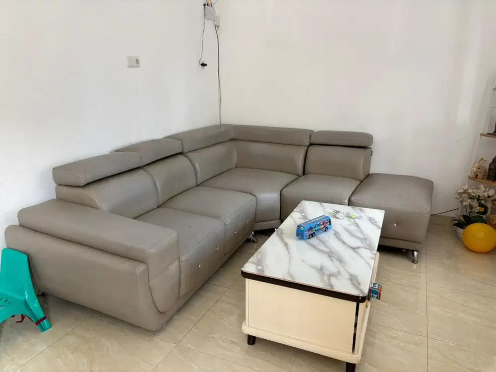 Dijual Sofa bekas bentuk L